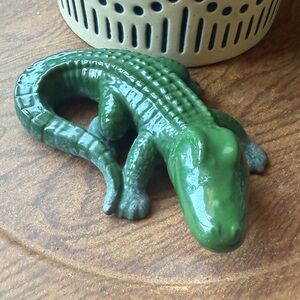 Vintage small Green Ceramic Alligator Reptile Decor